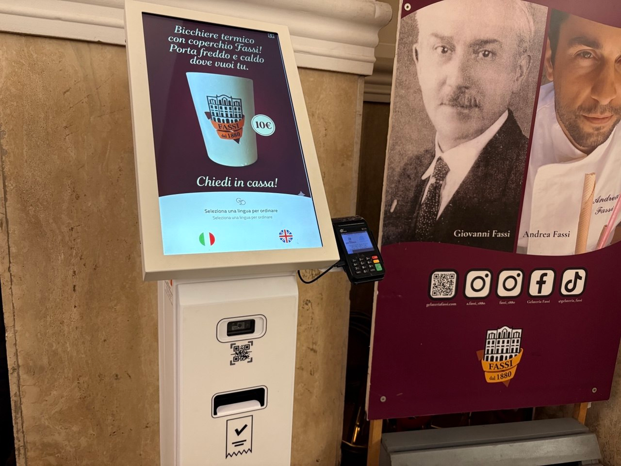 Self-order al chiosco e digital ordering in sala